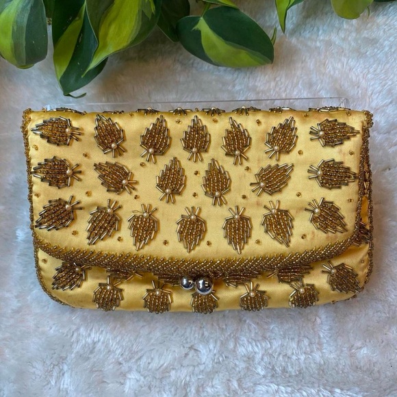 Vintage Handbags - Vintage 60s Gold Beaded Clutch Purse